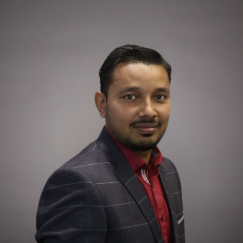 Mitarbeiterportrait von Adarsh Raj.