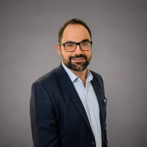 Mitarbeiterportrait von Mike D. Batra.